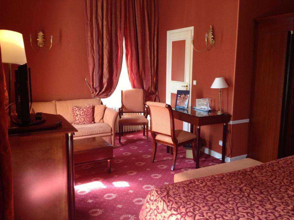 Hotel Les Marechaux Auxerre Kamer foto